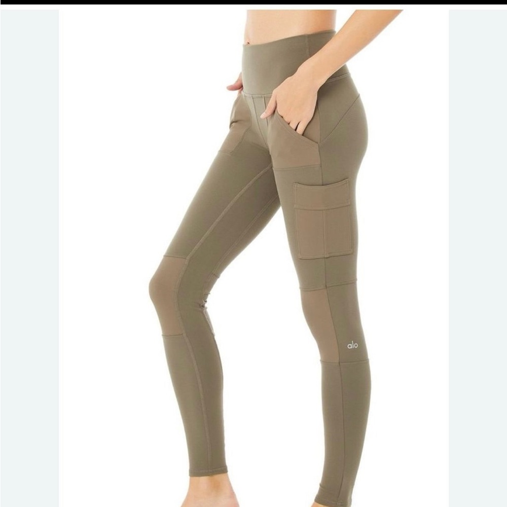ALO Yoga Cargo Pants XS